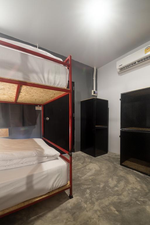BED Hostel Phuket Zimmer foto