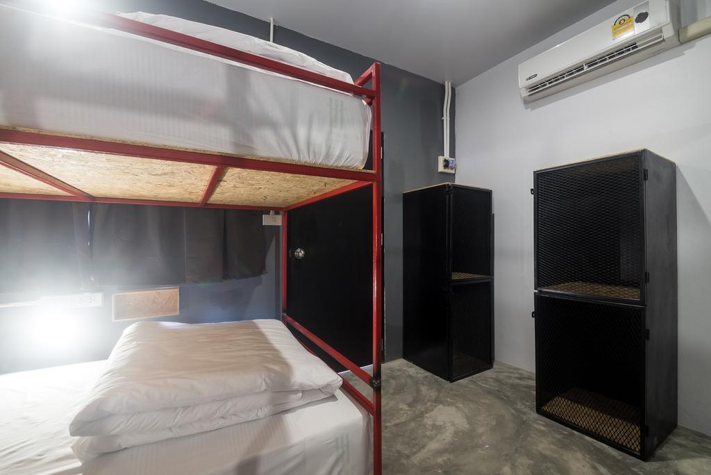BED Hostel Phuket Zimmer foto